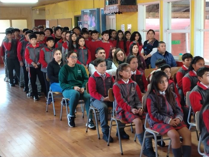 Director destaca trabajo de comunidad educativa tras resultados SIMCE