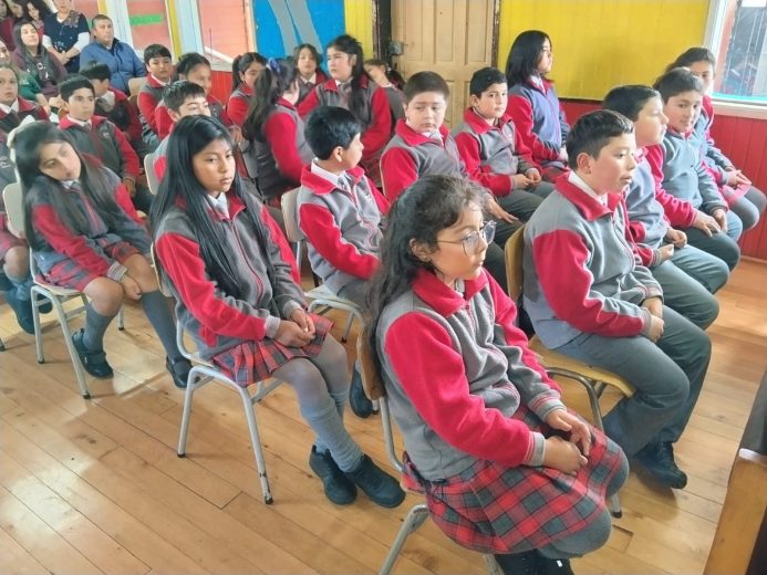 Director destaca trabajo de comunidad educativa tras resultados SIMCE