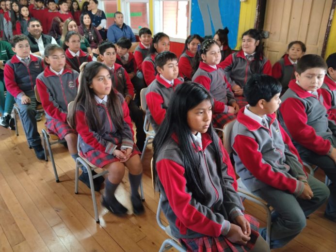 Director destaca trabajo de comunidad educativa tras resultados SIMCE