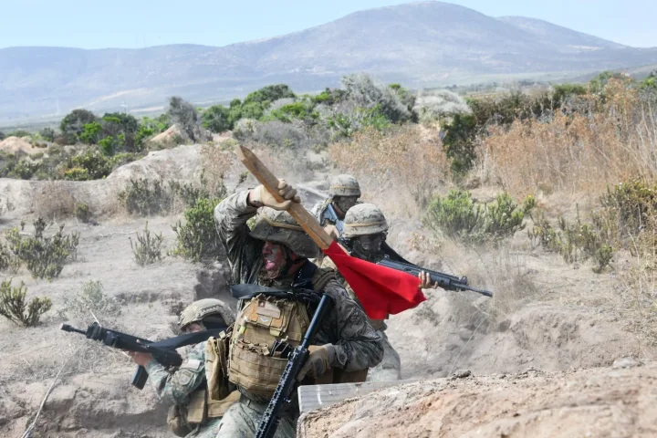 Con resiliencia, técnica y liderazgo se forman los cabos y soldados dragoneantes