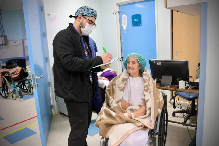 Operativo oftalmológico benefició a vecinos