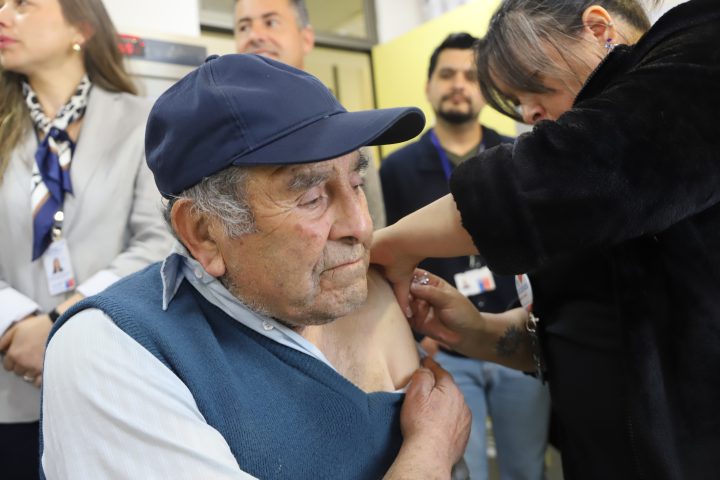 En Chonchi autoridades y equipos de salud impulsan Campaña de Vacunación e Inmunización 2026